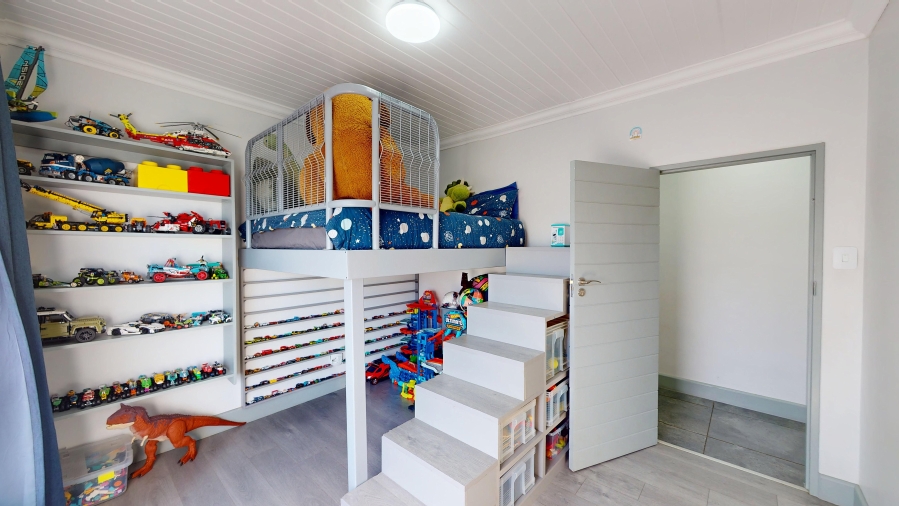 3 Bedroom Property for Sale in The Links Western Cape